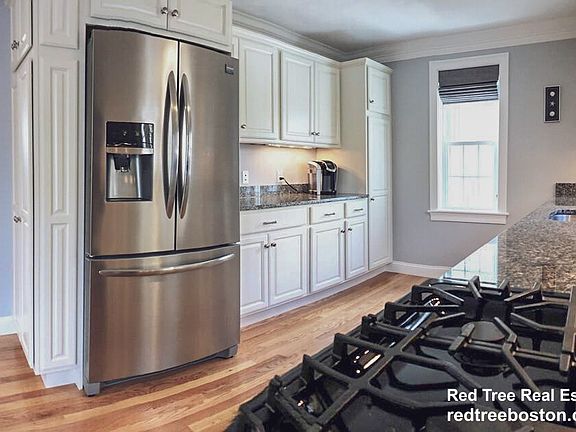 4th image of 122 Mutton Ln Unit 3