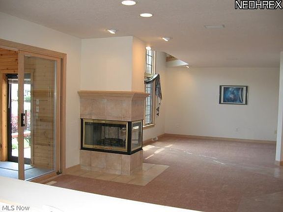 4th image of 160-2 Talsman Dr