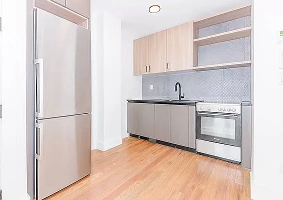 171 Linden Blvd #1B — Photo 3