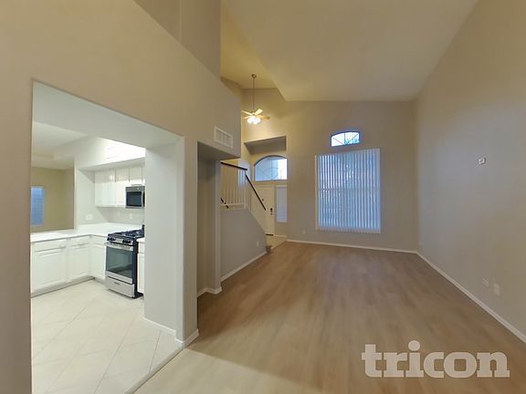 3rd image of 11333 W Crimson Ln