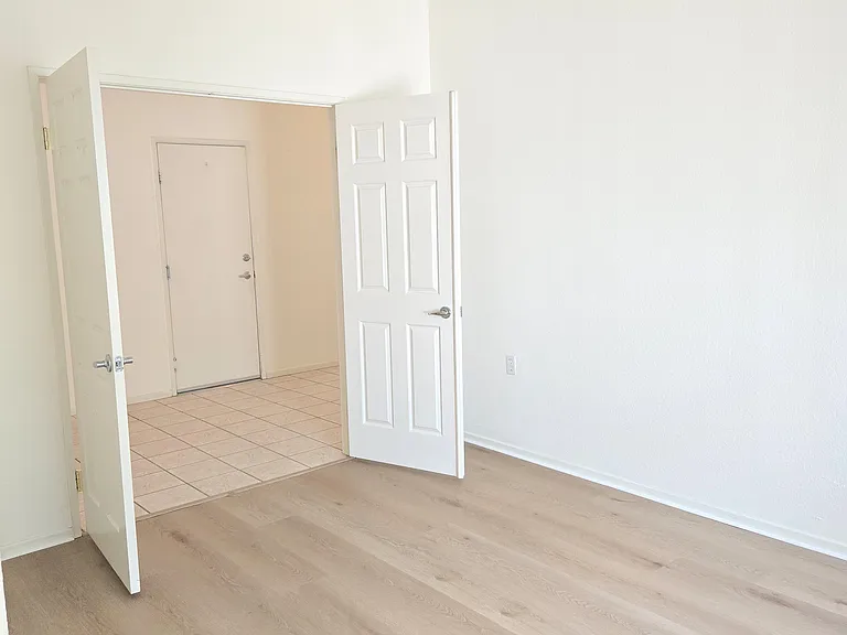 26735 China Dr — Photo 5