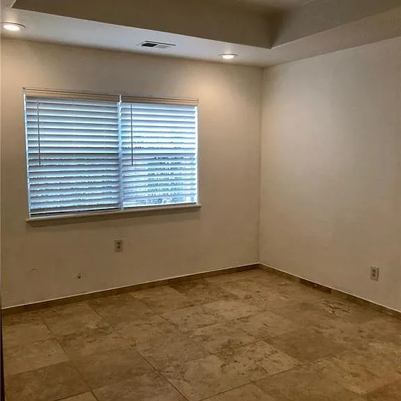 400 W Jackson Ave — Photo 14