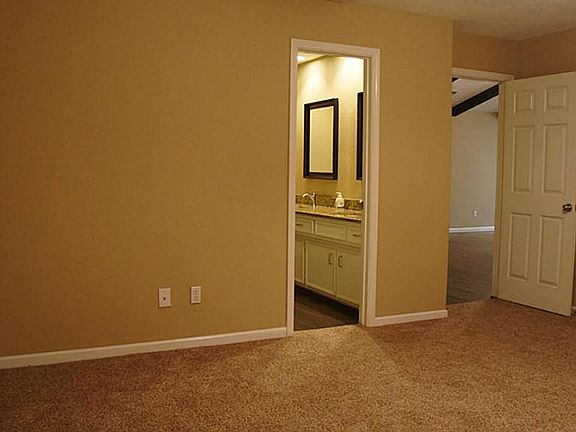 5th image of 3714 Riverwood Park Dr
