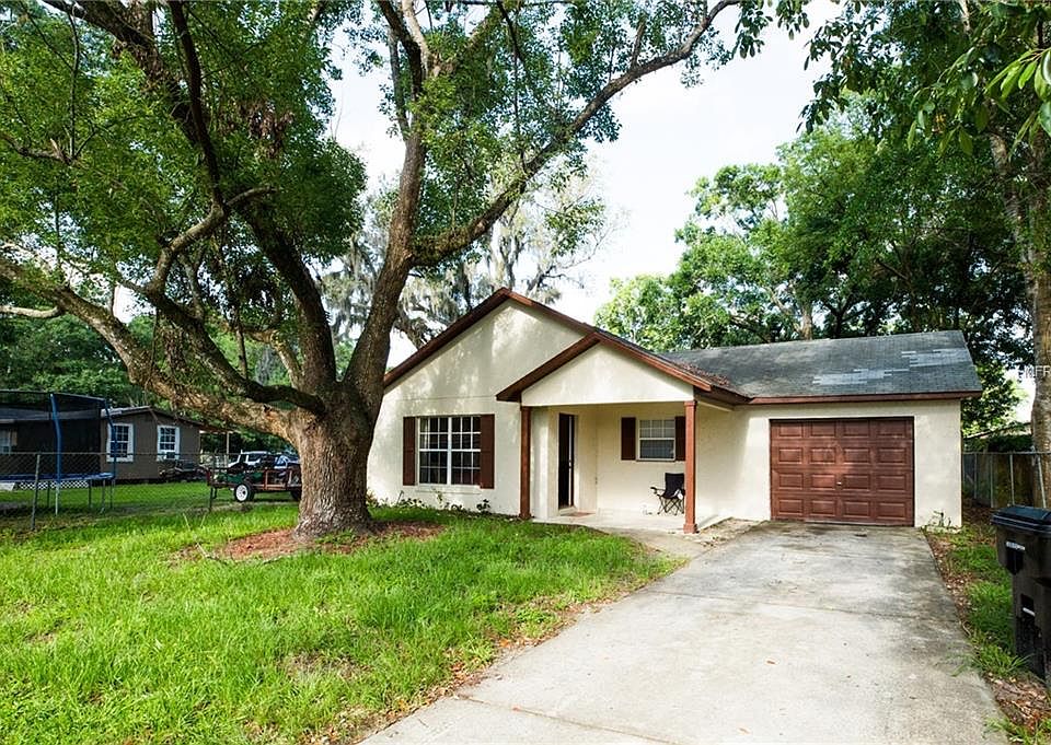 1st image of 922 Little Ave