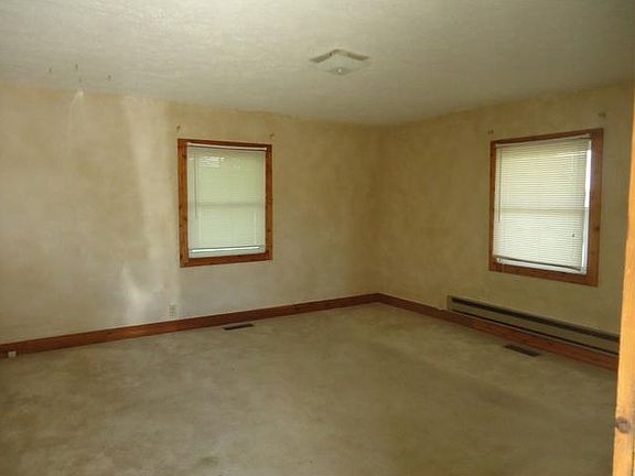 3rd image of 3171 E State Road 36