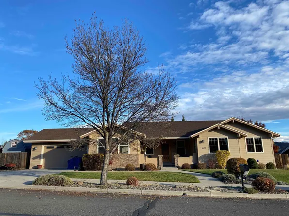 1122 Discovery St, Yreka, CA 96097