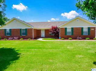 140 Beaconsfield Dr, Meridianville, AL 35759
