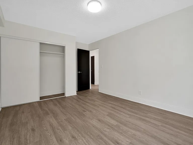 820 Craigflower Rd #204 — Photo 16