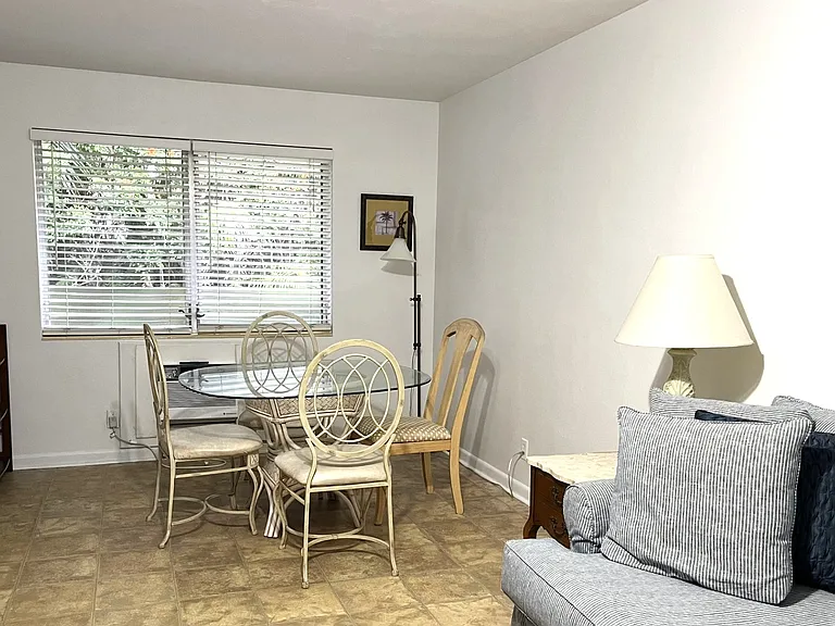 411 Seasage Dr — Photo 14