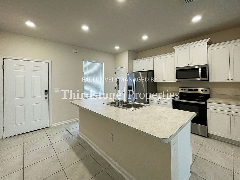 1st image of 40 Red House Cir