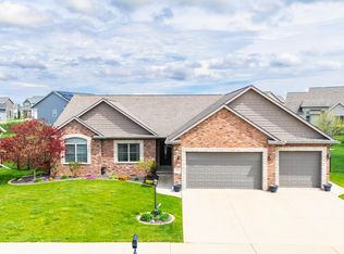 11224 N Sycamore Creek Dr, Dunlap, IL 61525