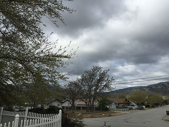 Street+Mnt View
