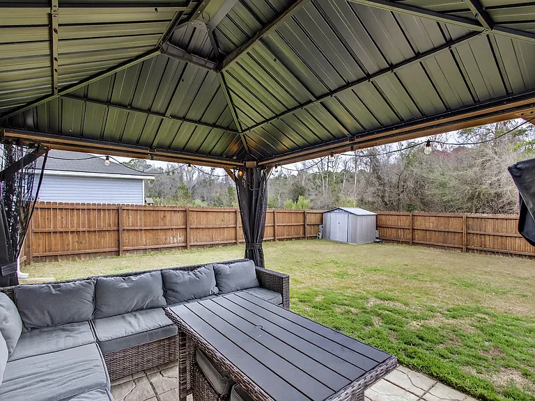 245 Alcott Cir — Photo 38