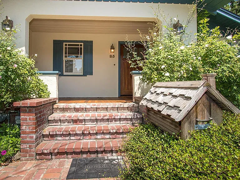 85 Hillview Ave — Photo 3
