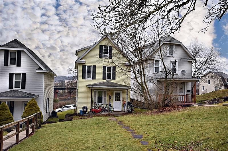 2nd image of 109 Morton Ave