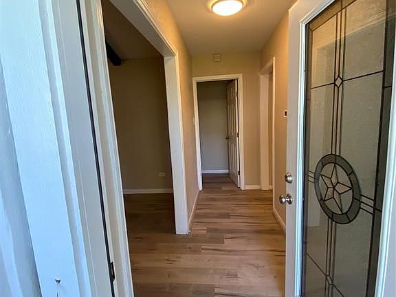 2nd image of 5119 Bayou Dr