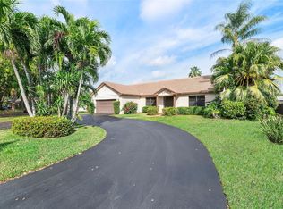 9977 NW 16th St, Coral Springs, FL 33071