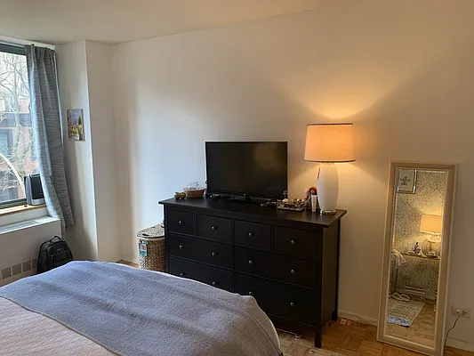 Rented by New York City Apartments | media 8