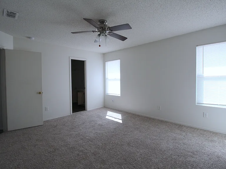 1397 Lochspring Dr — Photo 9