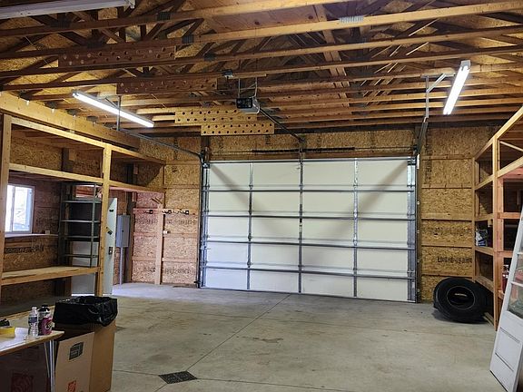 3rd image of 410 Park St