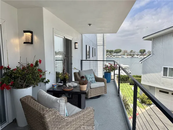16255 Pacific Cir APT 202, Huntington Beach, CA 92649