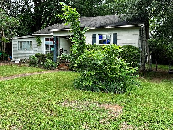 2nd image of 206 E Angelina St