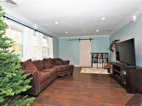 5th image of 1471 Hummel Ave
