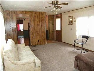3rd image of 801 Greenbriar Dr