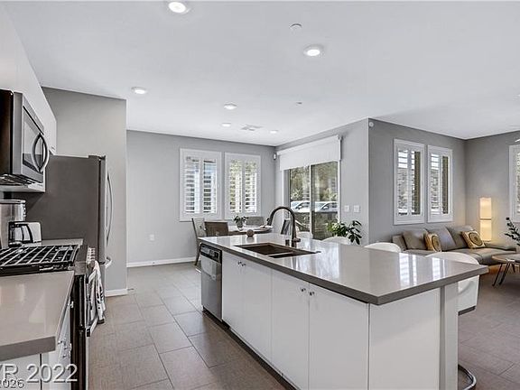 4th image of 11257 Rainbow Peak Ave #105