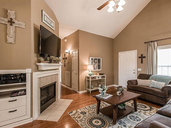 4th image of 4005 Indian Ridge Blvd