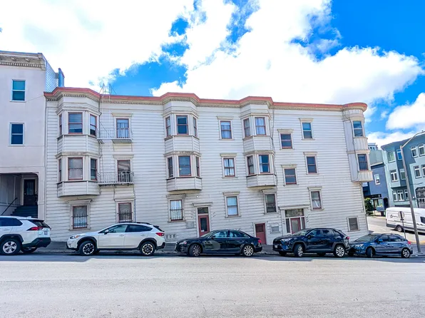 Chestnut Street - 381 Chestnut Street