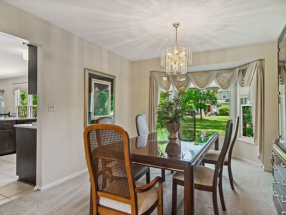 5th image of 2788 Whispering Oaks Dr