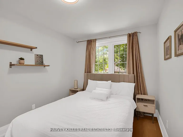 16 Wedgeport Pl — Photo 11