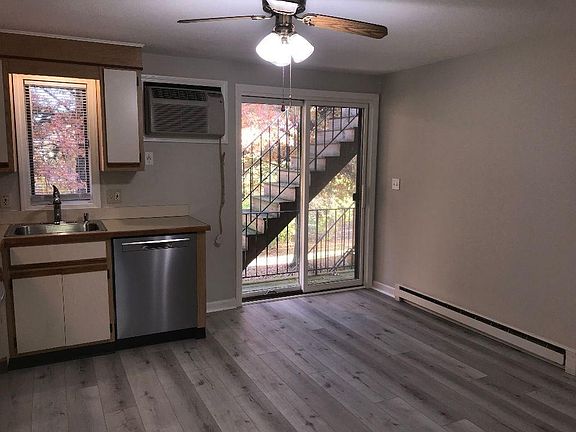 3rd image of 35 School St Unit 16