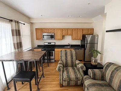 15 Sewall St #2 — Photo 2