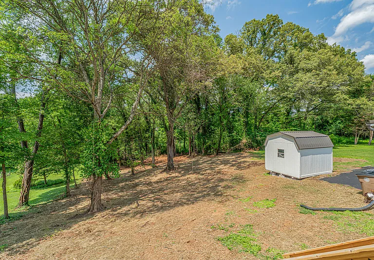 6821 Westland Dr — Photo 42