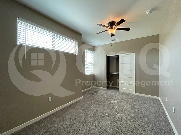 1264 E Curry Rd — Photo 17