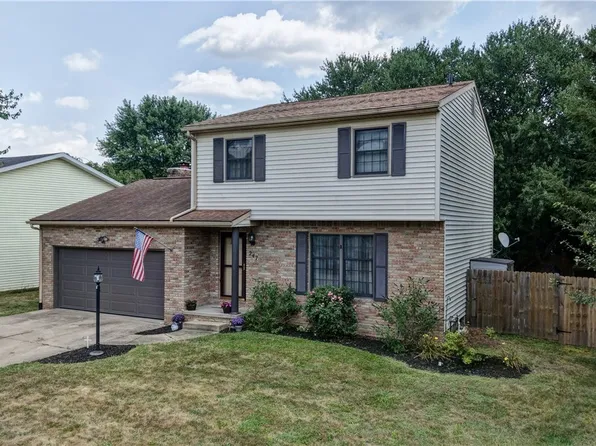 247 Kent Cir NE, New Philadelphia, OH 44663