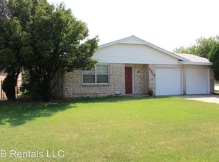 5916 NW Briarwood Ave, Lawton, OK 73505