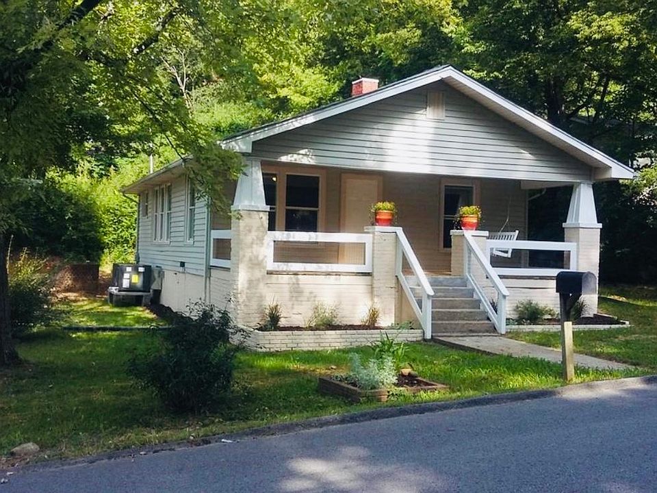 1st image of 400 Hedgewood Dr