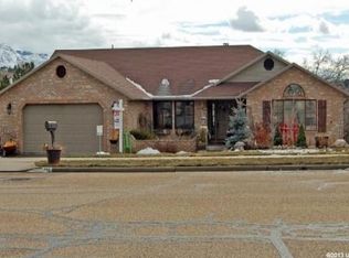 905 E Edgewood Dr, South Ogden, UT 84403