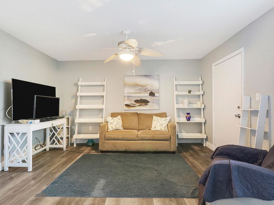 1200 Colonnades Dr Fort Pierce FL Zillow
