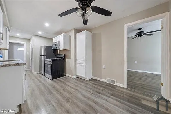 4 bed, $2,500 — Photo 3