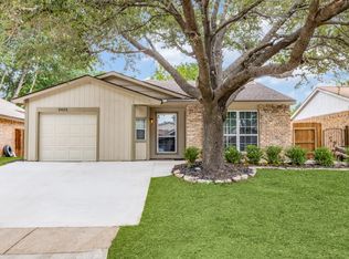 2423 Cripple Creek Dr, Arlington, TX 76014