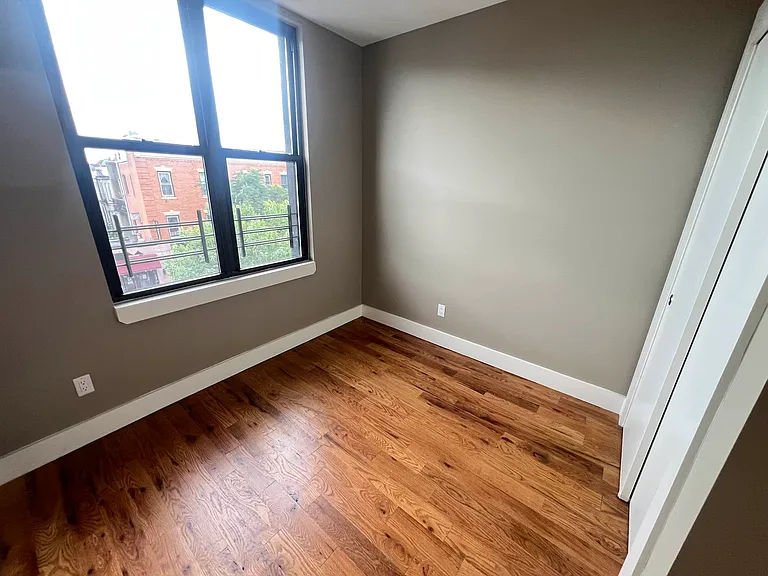 2909 Avenue D #3A — Photo 4