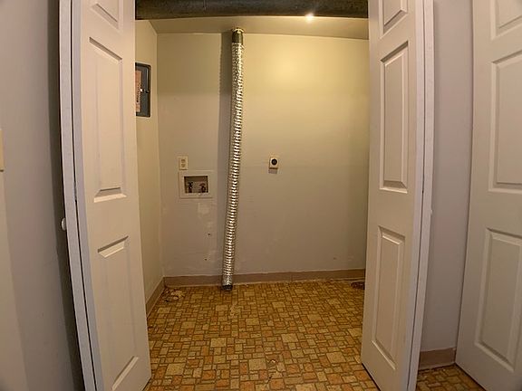 4th image of 101 N McReynolds Ct #6A