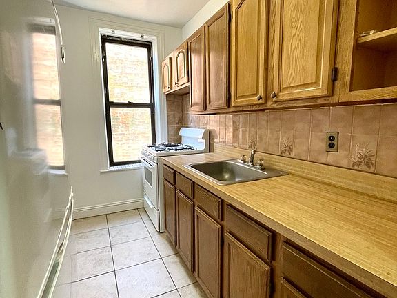 2nd image of 41-52 49th St #38