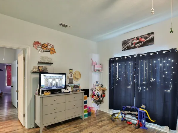 510 W Plummer St, Eastland, TX 76448