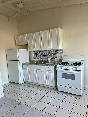 2285 Comstock St #1 Photo 1