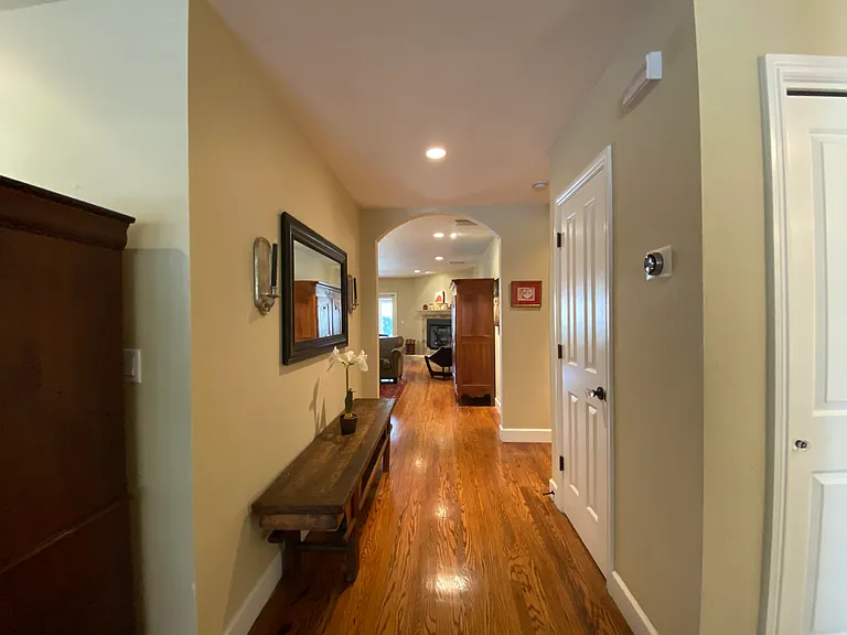 2750 Iowa St — Photo 8